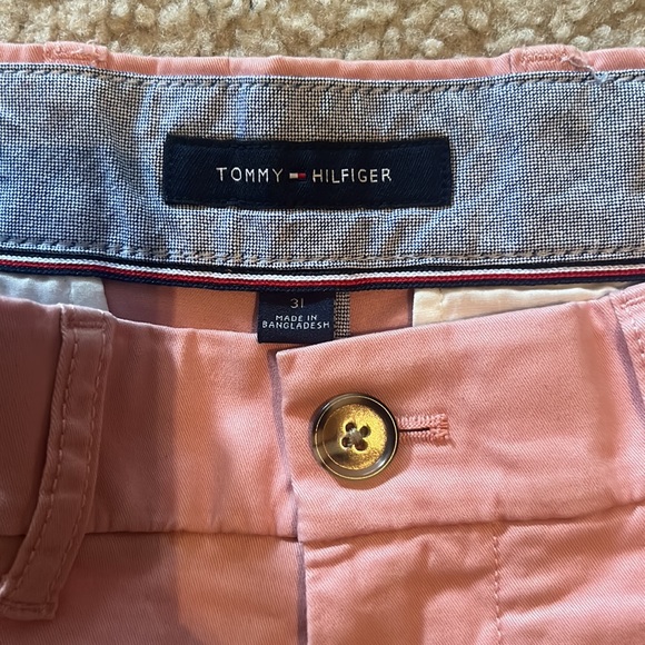 Tommy Hilfiger shorts - Picture 2 of 4
